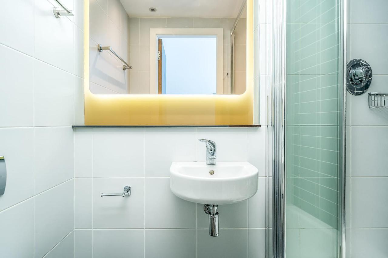 Ensuite Single Room With Shared Kitchen In Dublin Quays Екстериор снимка